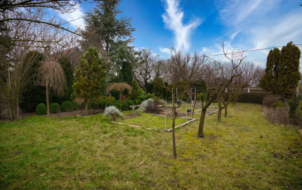 P.G's & Co. | Predáme 3 izbový rodinný dom na veľkom krásnom pozemku v Dobrohošti