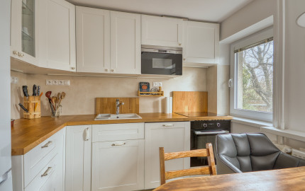 P.G's & Co. | Predáme 3 izbový rodinný dom na veľkom krásnom pozemku v Dobrohošti