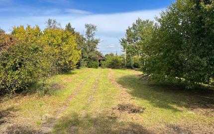 Na predaj stavebný pozemok 800m2, Kvetoslavov