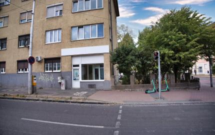 P.G's & Co. | Exkluzívne predám obchodný priestor na lukratívnom mieste oproti Polusu (roh Riazanská a Vajnorská ulica)