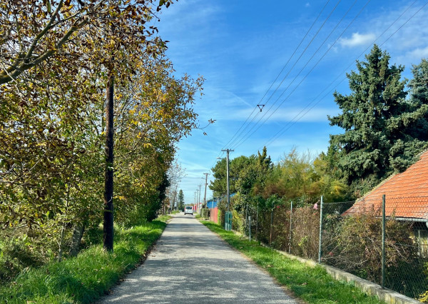 Na predaj stavebný pozemok 800m2, Kvetoslavov