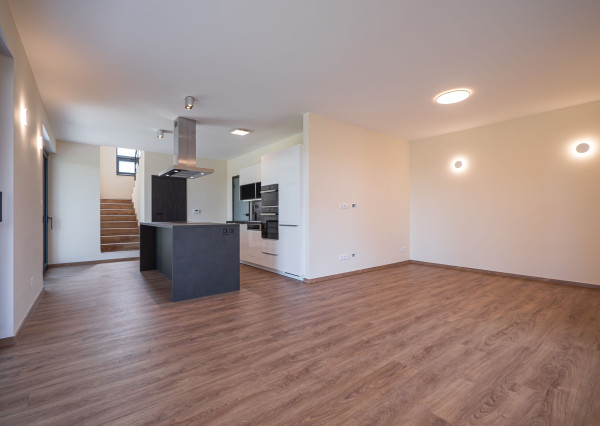 NA PREDAJ 4izb. rekreačný dom priamo pri golfovom areály PENATI GOLF REZORT