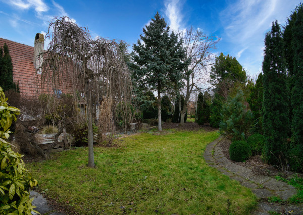 P.G's & Co. | Predáme 3 izbový rodinný dom na veľkom krásnom pozemku v Dobrohošti