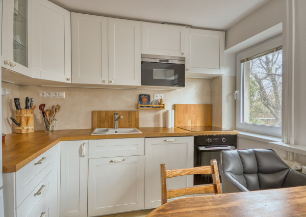 P.G's & Co. | Predáme 3 izbový rodinný dom na veľkom krásnom pozemku v Dobrohošti