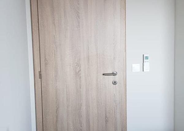 KOMPLET ZARIADENY 2 izb. byt, garaž. státie, FUXOVA - Petržalka