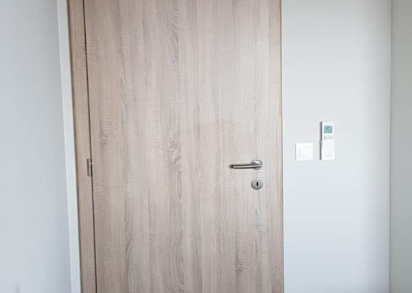KOMPLET ZARIADENY 2 izb. byt, garaž. státie, FUXOVA - Petržalka