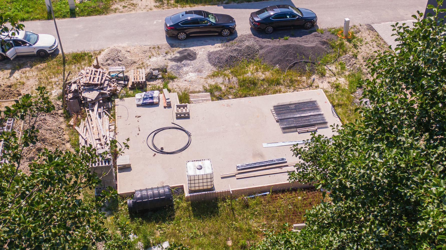 Pozemok + základová doska  pri golfovom areály PENATI GOLF REZORT
